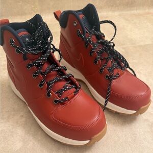 Nike Manoa High-Top Leather Boots